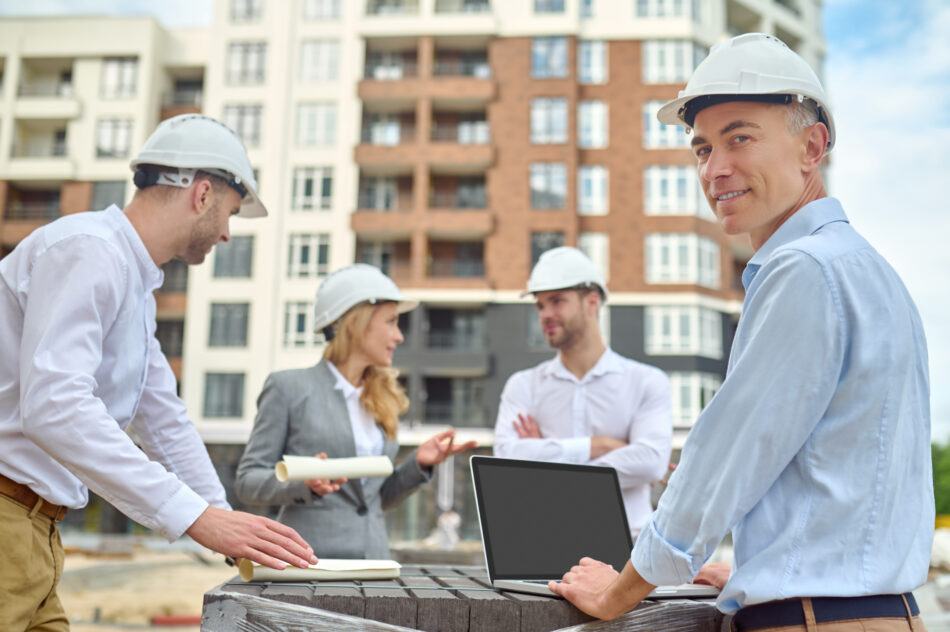 Treballadors de les ETT a les obres de construcció
